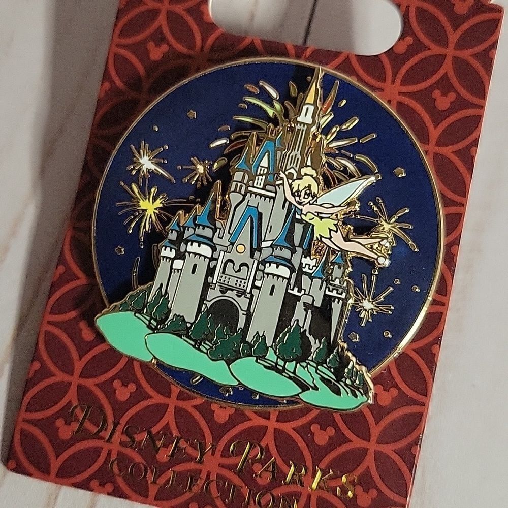 Walt Disney Parks Tinker Bell Cinderella's Castle Fireworks 2006 Spinner Pin New